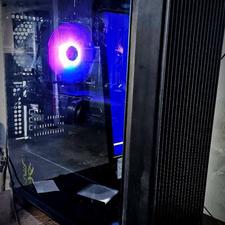 کیس گیمینگ قدرتمند بسیار تمیز ، تضمینی