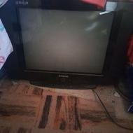 یک عدد تلویزون