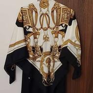 روسری بزرگ ومانتو