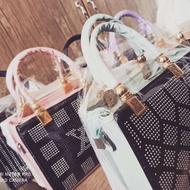 کیف زنانه دوشی