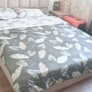 تخت لوازم تخت