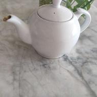 قوری و شیشه تقسیم