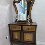 کنسول چوبی همراه با آینه