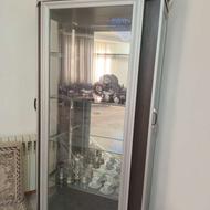 بوفه زیبا وشیک