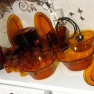 چینی عسلی در حد نو