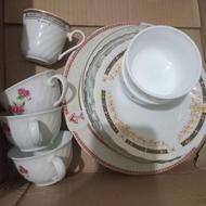 ظروف خانگی.