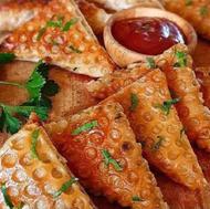 سمبوسه سیب زمینی و سمبوسه پیتزایی