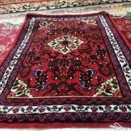 یک عدد فرش فروش میرسد