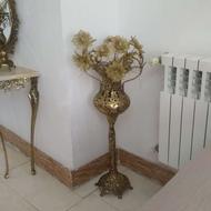 گلدان برنز ومیز تلفن