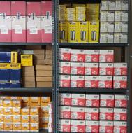 لوازم یدکی کامیون بنز و هیوندا