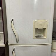 ایخچال فروزان درحد نو