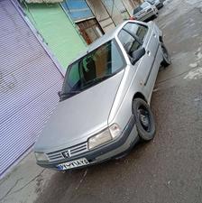 پژو 405 نقره‌ای