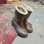 نیم بوت تمام چرم