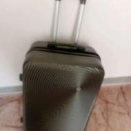 چمدان سایز متوسط فایبرگلاس نشکن رنگ نوک مدادی