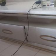 میز تیوی سفید