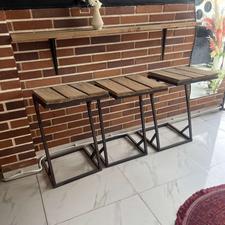 میز صندلی برای دکور کافه