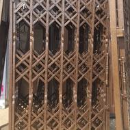 در آکاردئون، حفاظ ، دزدگیر