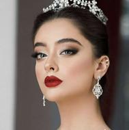 میکاپ آرتیست هستم دارای مدرک فنی حرفه ای میکاپ عروس در نوشهر