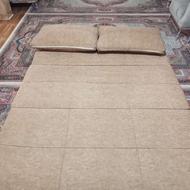 کاناپه که هم مبل وهم تختخواب است