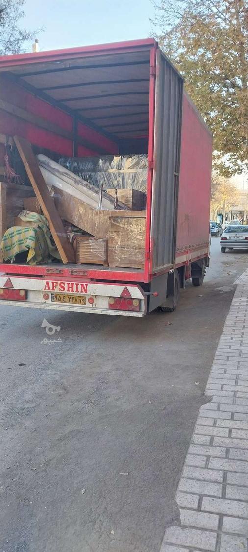 بزرگ باربری کاسپین حمل ونقل آسان. ایسوزو کارگر