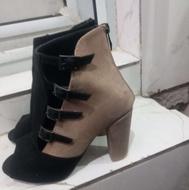 یک جفت کفش مجلسی