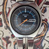 ساعت عتیقه و کلاسیک