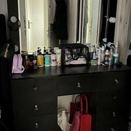 میزه ارایش چراغ دار