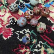 مقداری مهره قدیمی