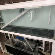 آکواریوم شیشه خم ده میل با پایه و سامپ و لوله کشی