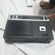 رادیو قدیمی آنتیک نوستالژی