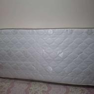 تخت به همراه تشک