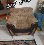 فروش مبل 11 نفره به ه همراه ساعت ایستاده