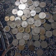 تعدادی‌ سکه‌ بفروش. میرسد‌ یکجا‌