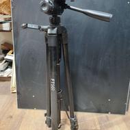 سه پایه دوربین عکاسی