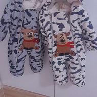 دوتا کت سرهم از دوماهه تا 6ماهه واسه دوقلوها استفاده شده