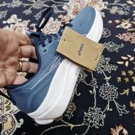 آسیکس. هوکا ویتنامی