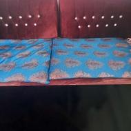 یک جفت پشتی ست