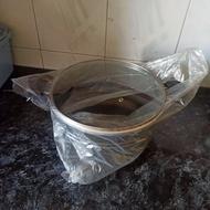 یک عدد قابلمه تفلون طرح زنبوری سایز 32