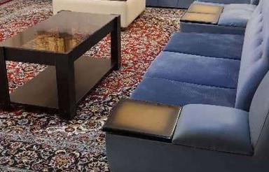 اجاره روزانه 92 متر در حکیم نظامی جنب اتو سرویس مختاری