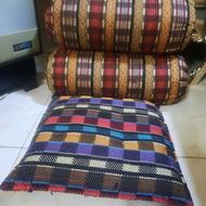 متکا و نشیمن سنتی