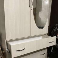 کمد همراه با کشو