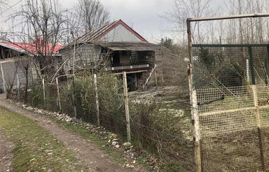 متراژ زمین 320 متر مربع