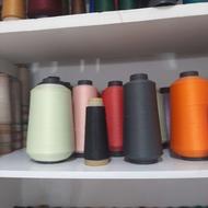 خانم راسته دوز و وسط کار