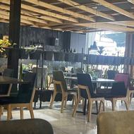 صندوقدار با سابقه در رستوران بالسا