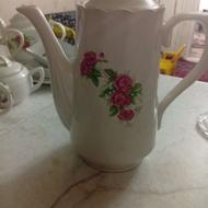 قوری و شیرخوری گلسرخی قدیمی