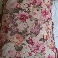 دوعددتشک وچهارعدد بالشت