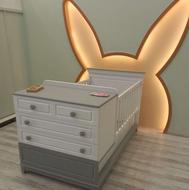 تخت دو منظوره نوزاد نوجوان