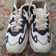 کفش اسپرت دخترانه شماره 39 و 41