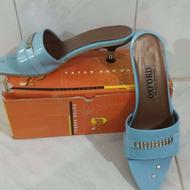 (کفش)صندل زنانه نو با کارتن سایز 37،38میخوره