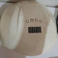 سه دسگاه کاشت ناخن